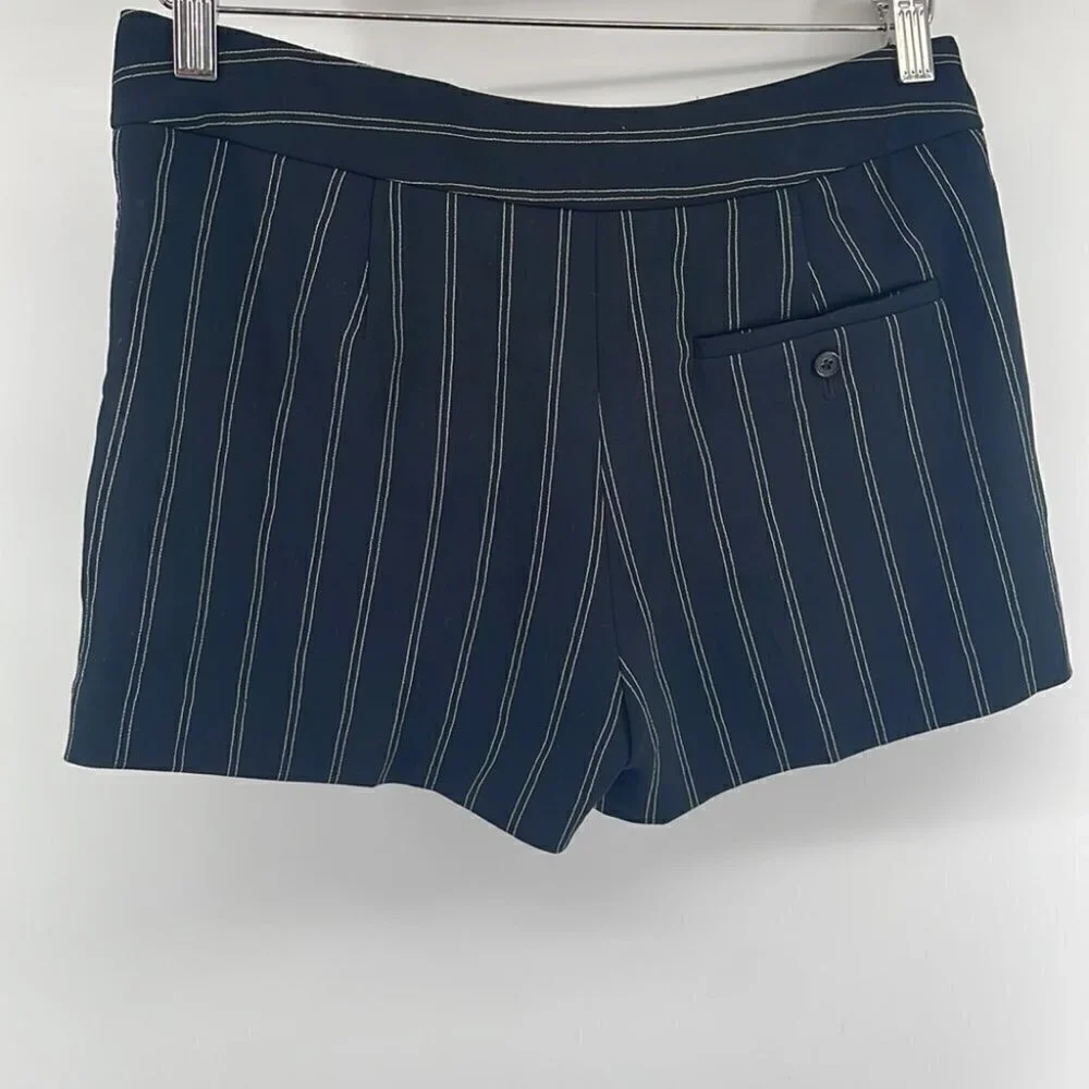 𝅺aritzia Wilfred pinstripe tie front shorts sz 2
